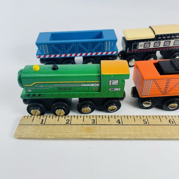 Maison Joseph Battat Wooden Train Carriage Engine Cars - Lot Of 4 - Picture 2 of 12